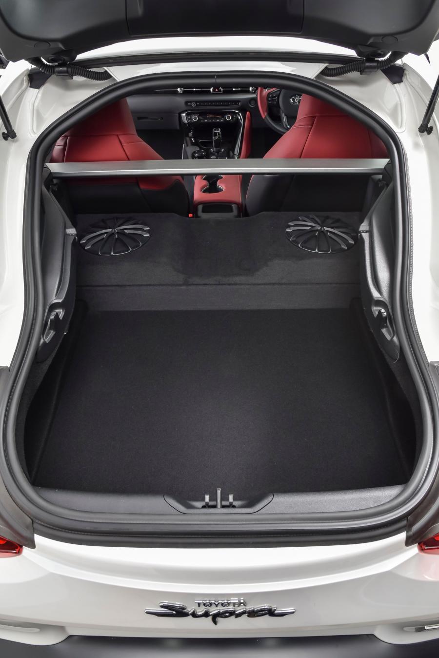  Toyota GR Supra (A90) 2019 года  (ZA) (фото 35 из 40)